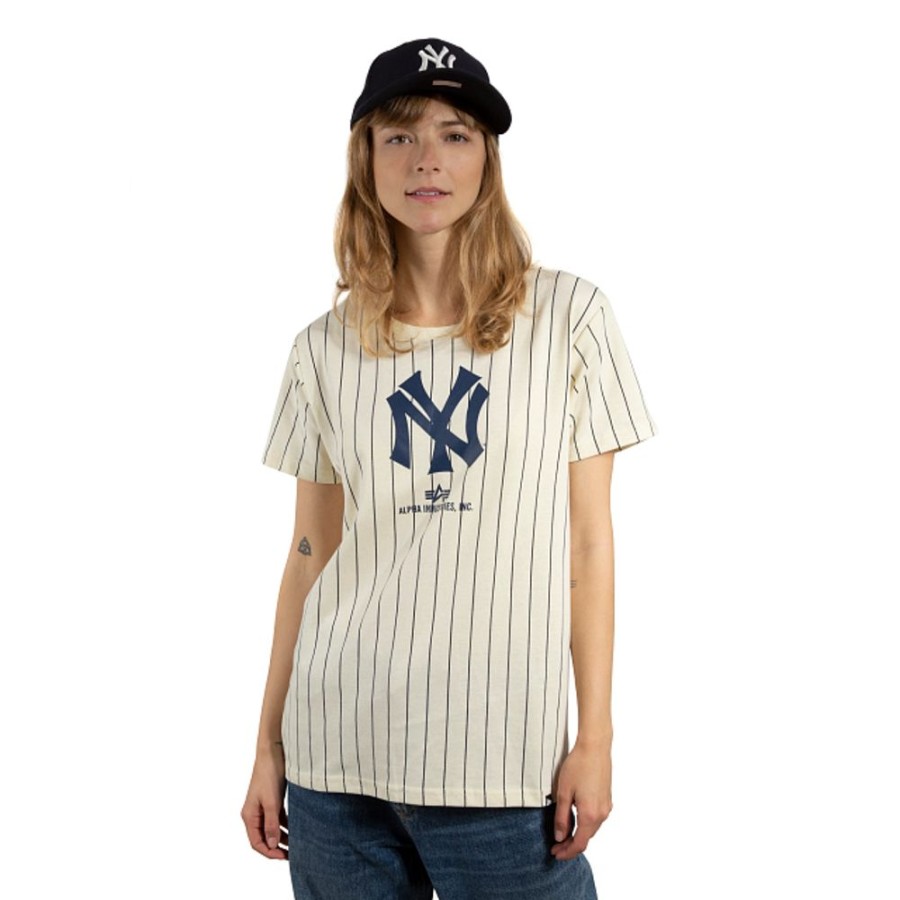 Ropa New Era | Playera Manga Corta Alpha Industries X Mlb New York Yankees Cooperstown Para Mujer